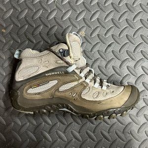 Merrel women’s hiking boots